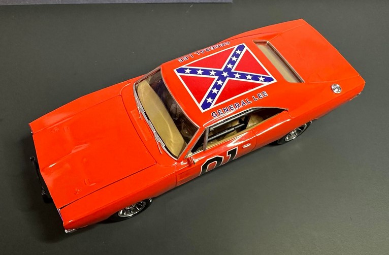 Dukes of Hazzard General Lee made by MPC - top down